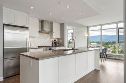 2107-520 Como Lake Avenue Coquitlam, BC V3J 0E8