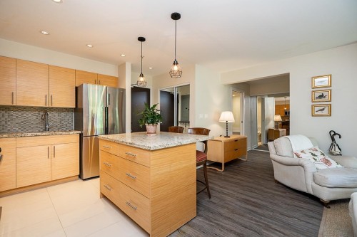 206-2832 Capilano Road, North Vancouver, BC 