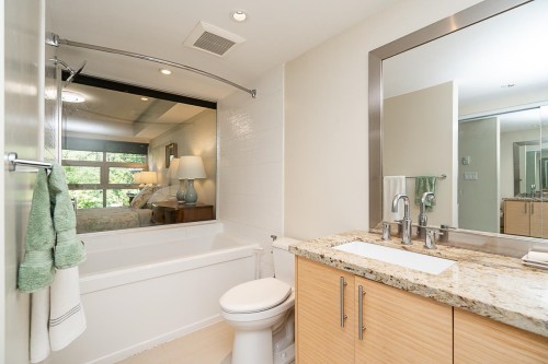 206-2832 Capilano Road, North Vancouver, BC 