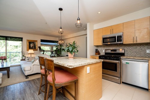 206-2832 Capilano Road, North Vancouver, BC 