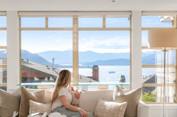 8674 Seascape Drive West Vancouver, BC V7W 3J7