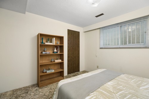 2047 52Nd Avenue E, Vancouver, BC 