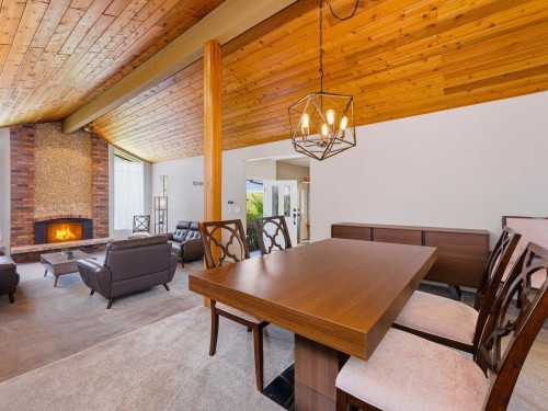 1390 Eastlawn Drive, Burnaby, BC - Indoor Photo Showing Dining Room