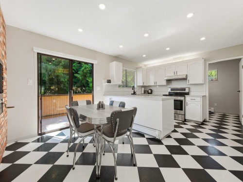 1390 Eastlawn Drive, Burnaby, BC - Indoor
