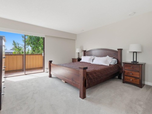 1390 Eastlawn Drive, Burnaby, BC - Indoor Photo Showing Bedroom