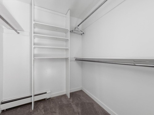 1390 Eastlawn Drive, Burnaby, BC - Indoor With Storage