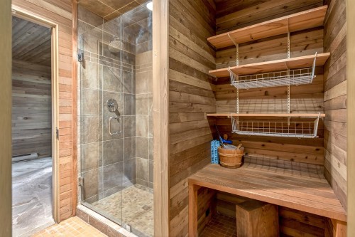 5225 Coombe Lane, Belcarra, BC - Indoor Photo Showing Bathroom