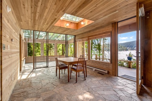 5225 Coombe Lane, Belcarra, BC - Indoor Photo Showing Dining Room