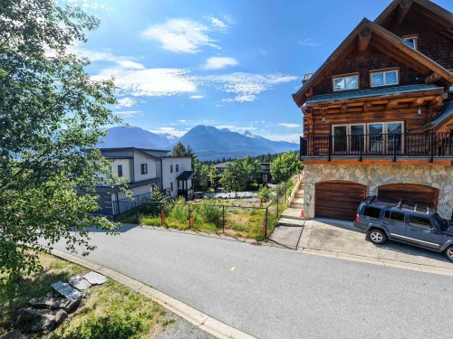 2943 Strangway Place, Squamish, BC 