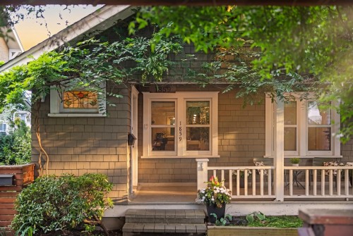 1859 Semlin Drive, Vancouver, BC 