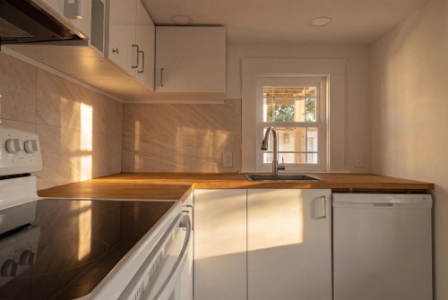 1859 Semlin Drive, Vancouver, BC 
