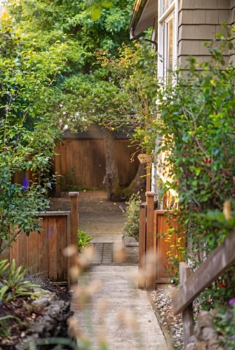 1859 Semlin Drive, Vancouver, BC 