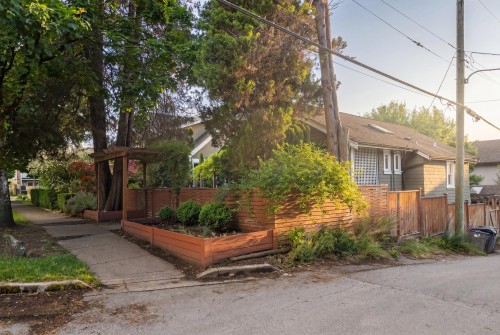 1859 Semlin Drive, Vancouver, BC 