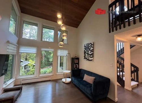 5620 Larson Place, Vancouver, BC 