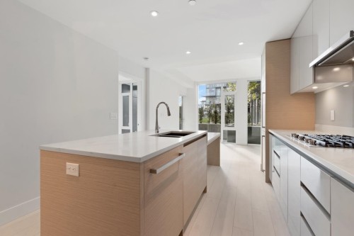 251-8575 Rivergrass Drive, Vancouver, BC 