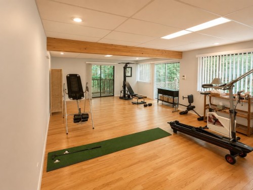 1498 Chamberlain Drive, North Vancouver, BC 