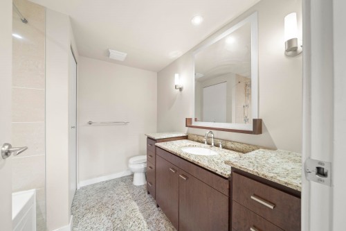 306-583 Beach Crescent, Vancouver, BC 