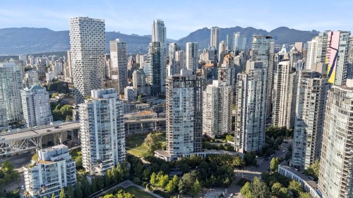 306-583 Beach Crescent, Vancouver, BC 