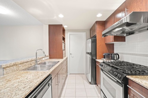 306-583 Beach Crescent, Vancouver, BC 