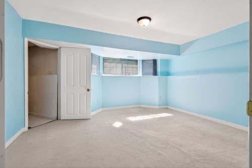654 Walnut Place, Coquitlam, BC 