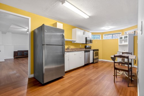 654 Walnut Place, Coquitlam, BC 