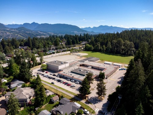 654 Walnut Place, Coquitlam, BC 