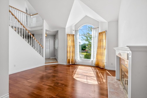 654 Walnut Place, Coquitlam, BC 