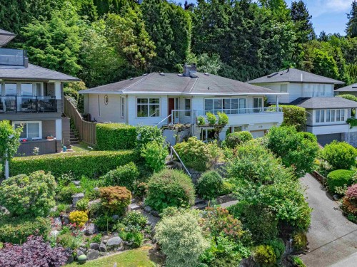 870 Leyland Street, West Vancouver, BC 