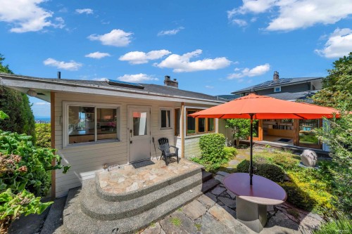 870 Leyland Street, West Vancouver, BC 