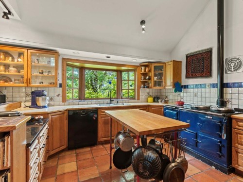3738 24Th Avenue W, Vancouver, BC 