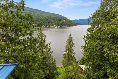 4678 Eastridge Road, North Vancouver, BC 