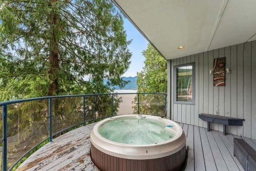 4678 Eastridge Road, North Vancouver, BC 