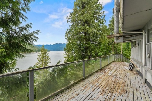 4678 Eastridge Road, North Vancouver, BC 
