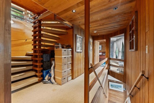 4678 Eastridge Road, North Vancouver, BC 