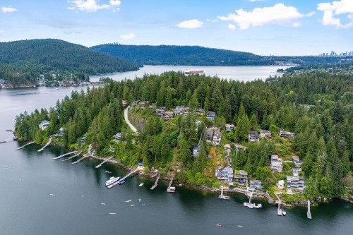 4678 Eastridge Road, North Vancouver, BC 