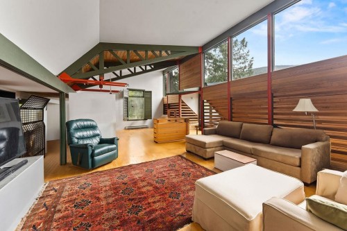 4678 Eastridge Road, North Vancouver, BC 