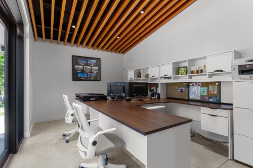2409 Windridge Drive, North Vancouver, BC 