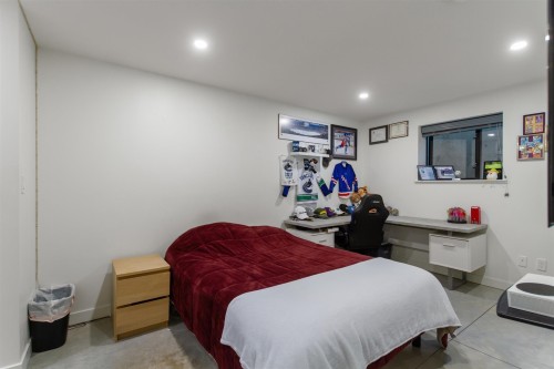 2409 Windridge Drive, North Vancouver, BC 