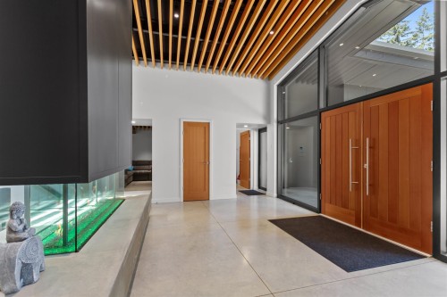 2409 Windridge Drive, North Vancouver, BC 