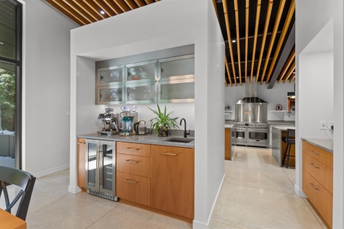 2409 Windridge Drive, North Vancouver, BC 