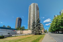 805-4250 Dawson Street Burnaby, BC V5C 4B1