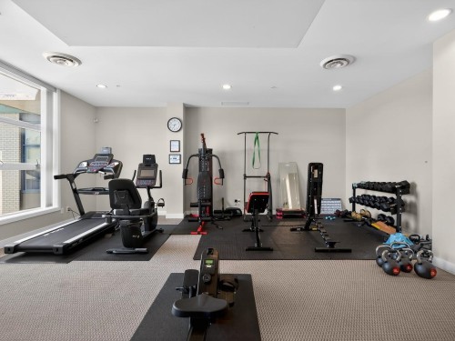 411-3255 Smith Avenue, Burnaby, BC - Indoor Photo Showing Gym Room