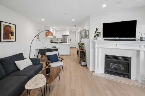 305-688 16Th Avenue E, Vancouver, BC 