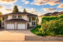 962 Delestre Avenue Coquitlam, BC V3K 2G6