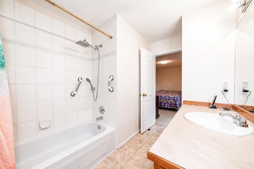 962 Delestre Avenue, Coquitlam, BC 