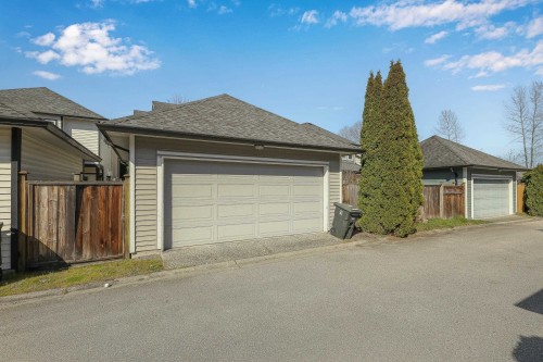 19590 Shingle Bolt Crescent, Pitt Meadows, BC - Outdoor