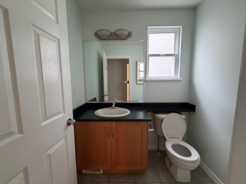 19590 Shingle Bolt Crescent, Pitt Meadows, BC - Indoor Photo Showing Bathroom