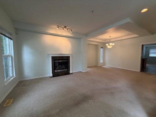 19590 Shingle Bolt Crescent, Pitt Meadows, BC - Indoor Photo Showing Living Room With Fireplace