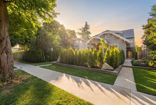 2790 Cambridge Street, Vancouver, BC 