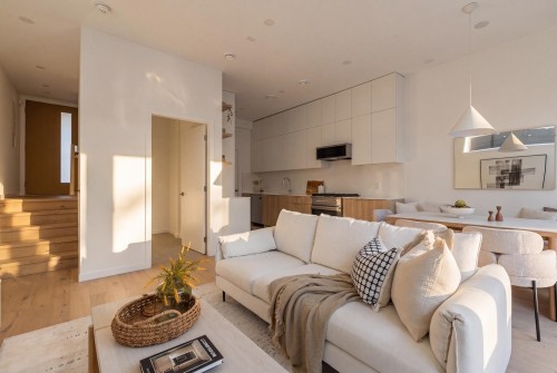 2790 Cambridge Street, Vancouver, BC 